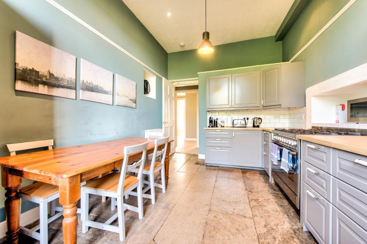 Joivy Bright & Spacious Apt In Stockbridge エディンバラ エクステリア 写真