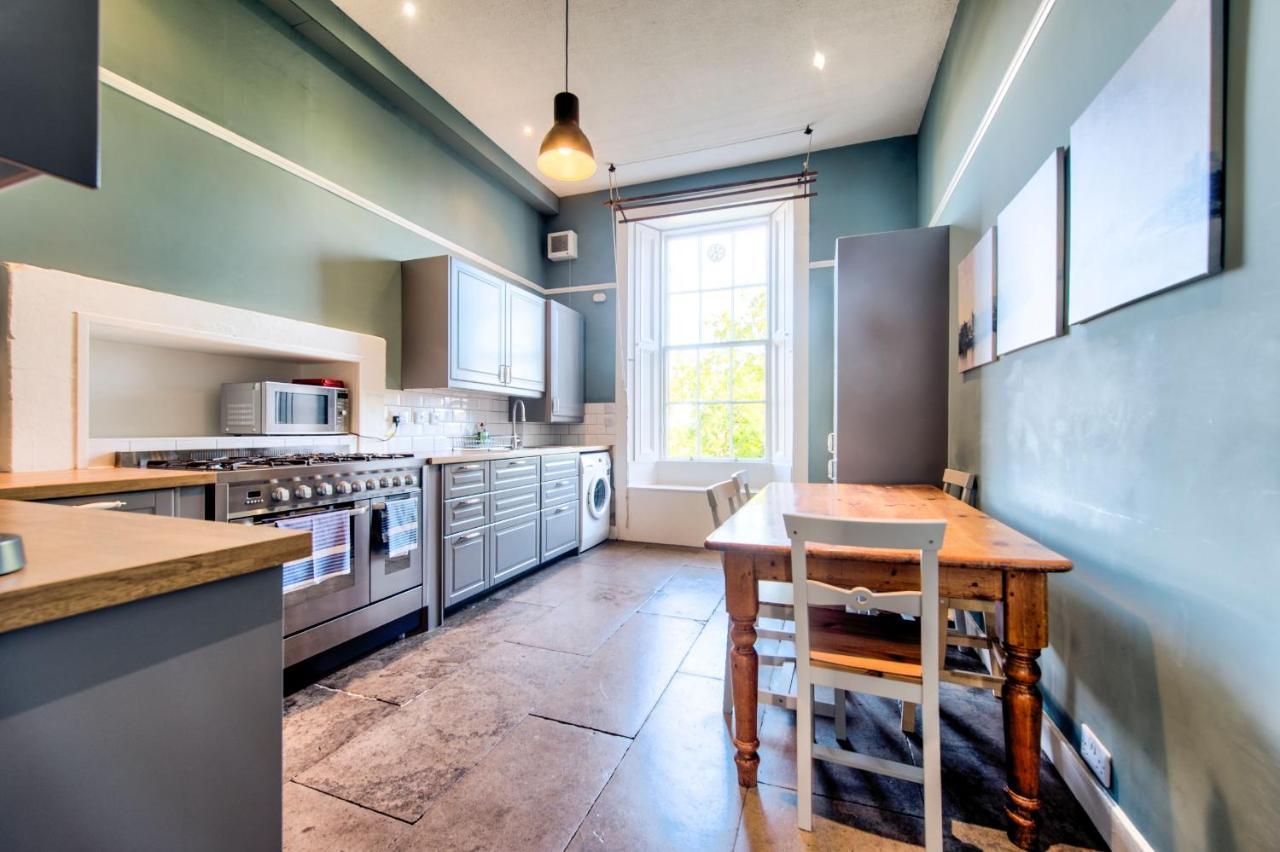 Joivy Bright & Spacious Apt In Stockbridge エディンバラ エクステリア 写真