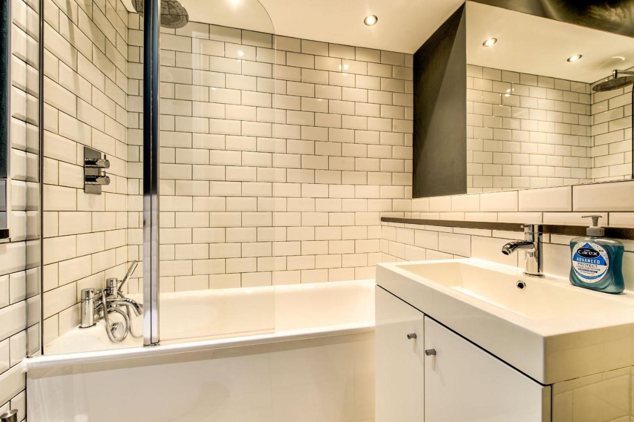 Joivy Bright & Spacious Apt In Stockbridge エディンバラ エクステリア 写真