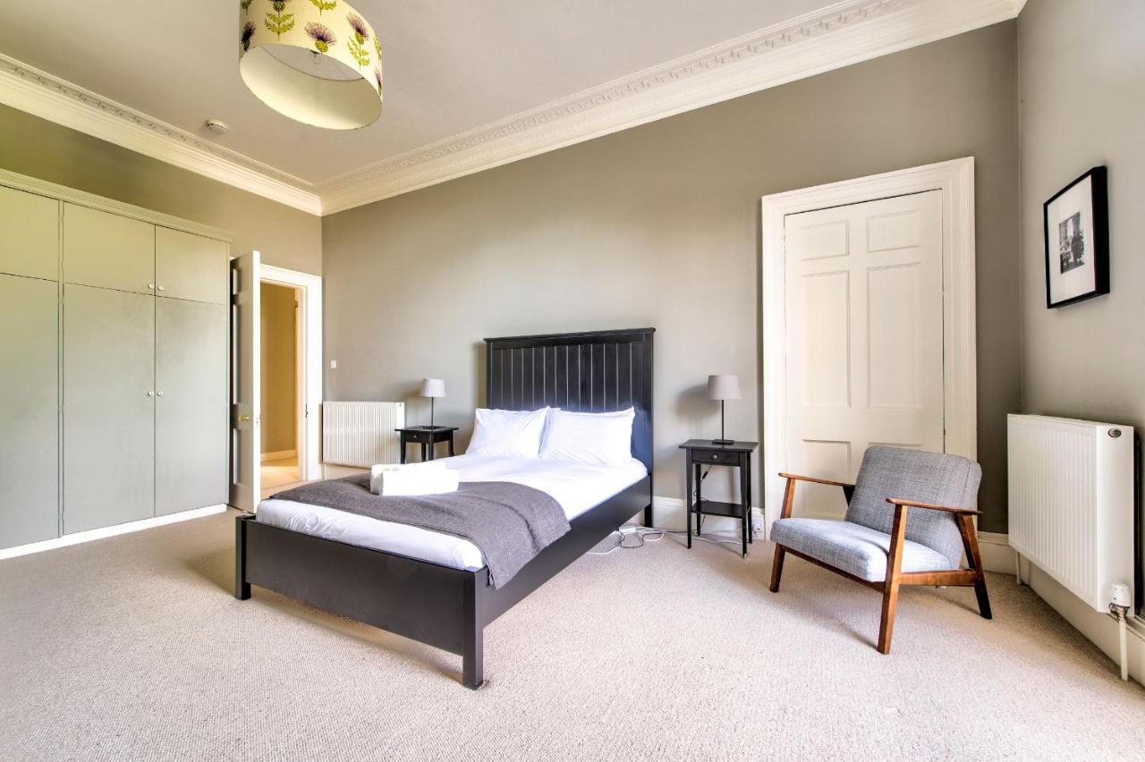 Joivy Bright & Spacious Apt In Stockbridge エディンバラ エクステリア 写真