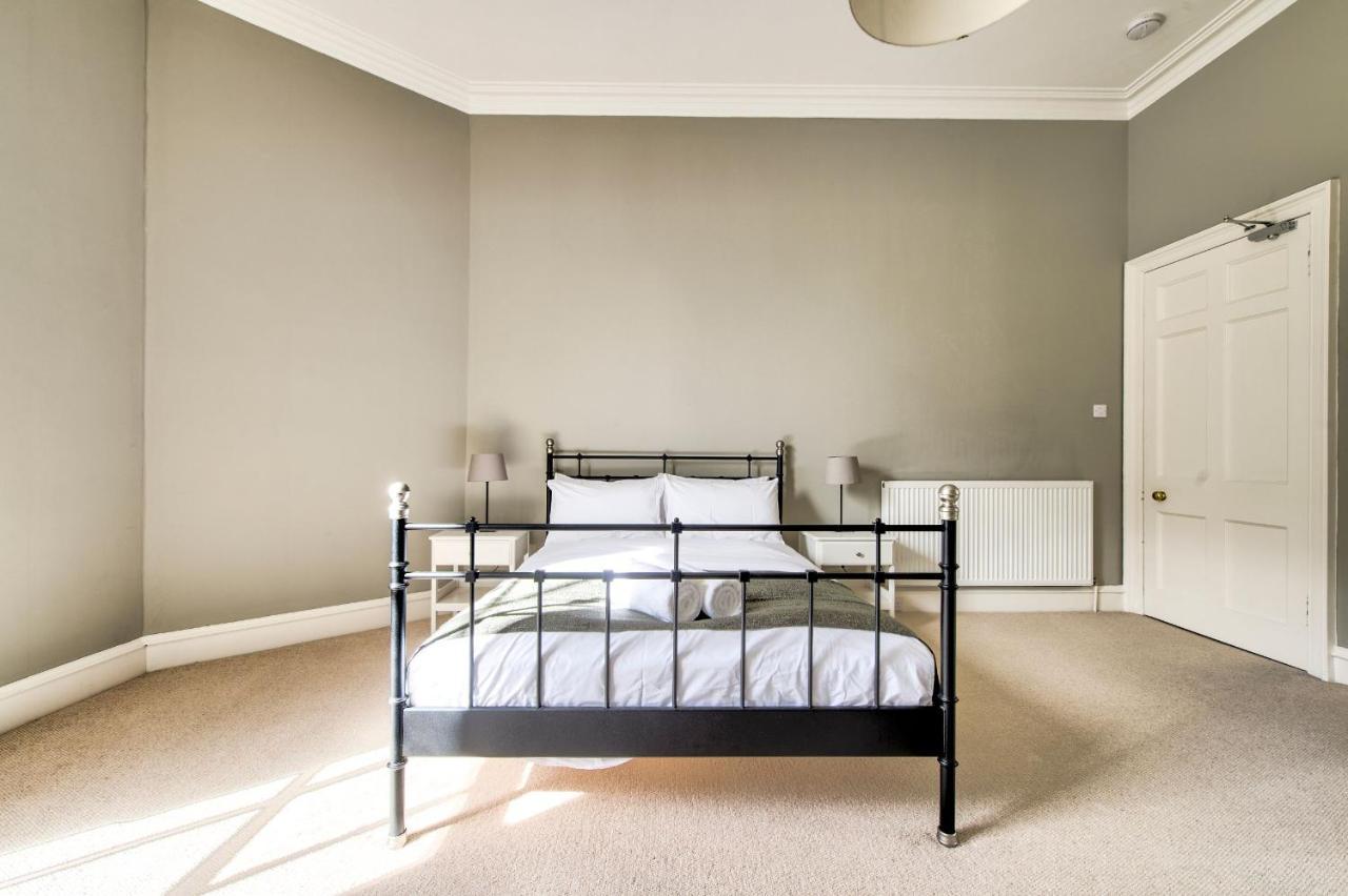 Joivy Bright & Spacious Apt In Stockbridge エディンバラ エクステリア 写真