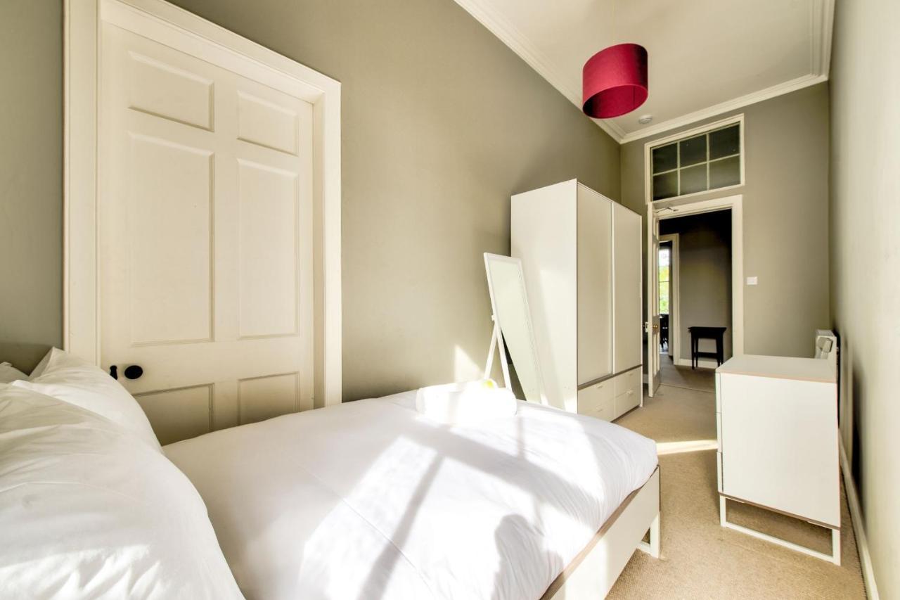 Joivy Bright & Spacious Apt In Stockbridge エディンバラ エクステリア 写真