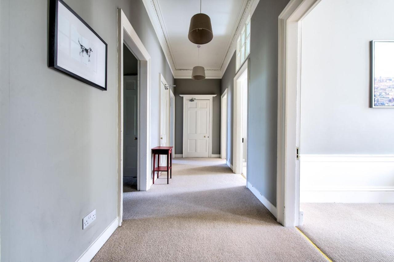 Joivy Bright & Spacious Apt In Stockbridge エディンバラ エクステリア 写真