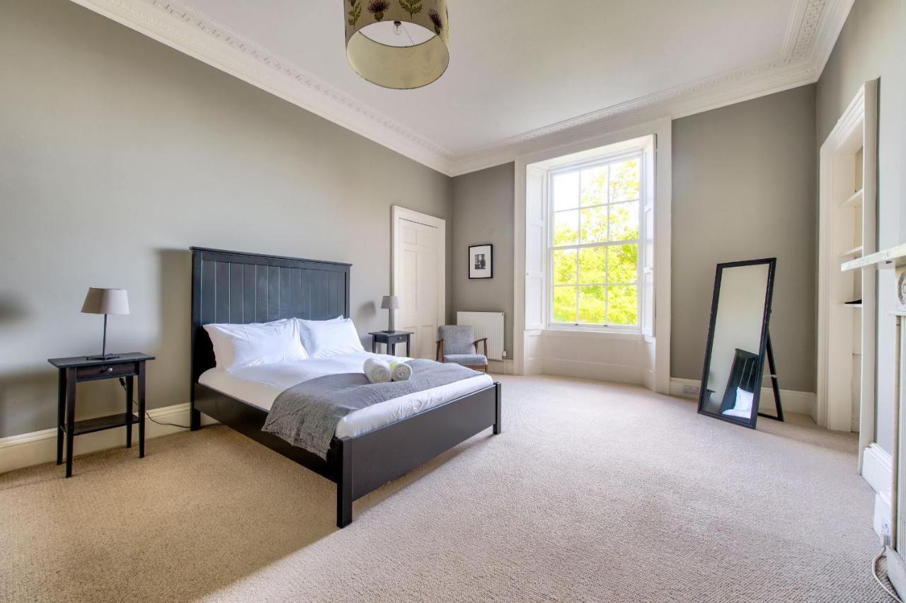 Joivy Bright & Spacious Apt In Stockbridge エディンバラ エクステリア 写真