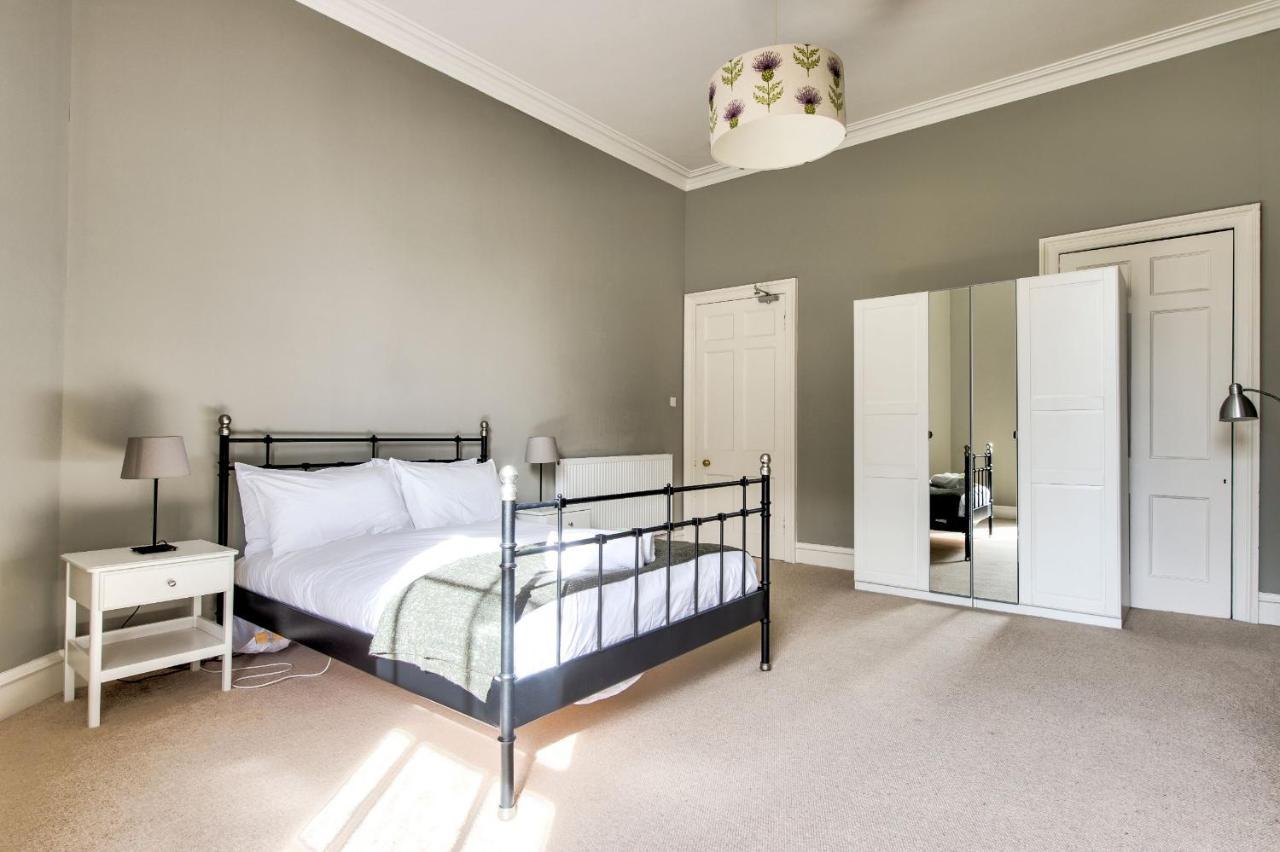 Joivy Bright & Spacious Apt In Stockbridge エディンバラ エクステリア 写真